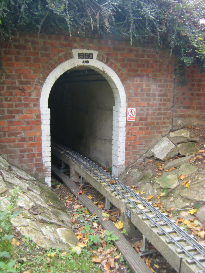 Tunnel